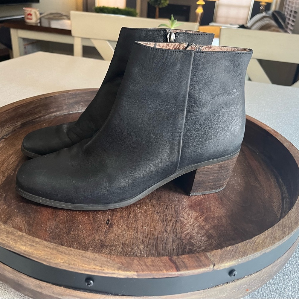 Lucky brand ankle boots 9.5 black